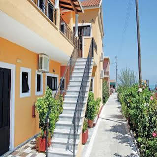 Makis Studios And Apartments Róda Kültér fotó